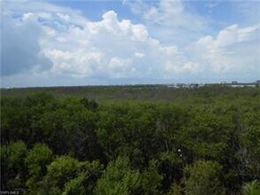 4811 Island Pond Ct-Unit -304 in Bonita Springs, FL - Building Photo - Building Photo