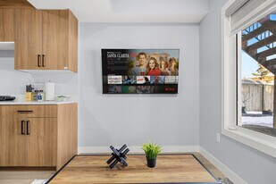 142 Canoe Crescent SW, Unit SI ID1386563P in Airdrie, AB - Building Photo