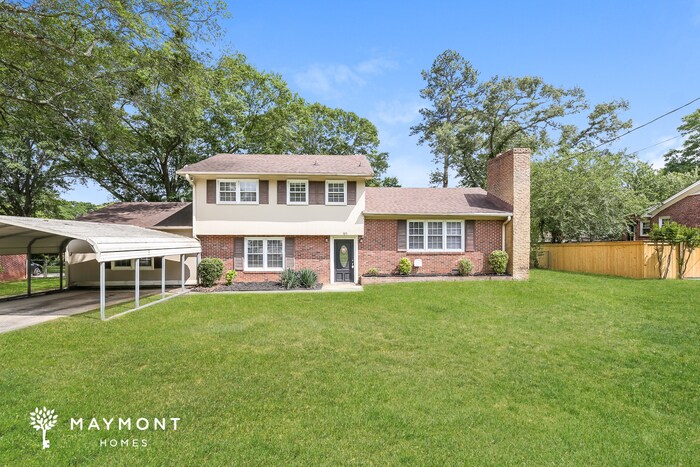 305 Maple Dr in Mauldin, SC - Building Photo