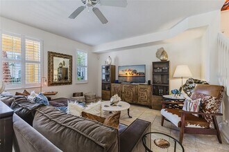 1564 Napoli Dr W in Sarasota, FL - Building Photo - Building Photo