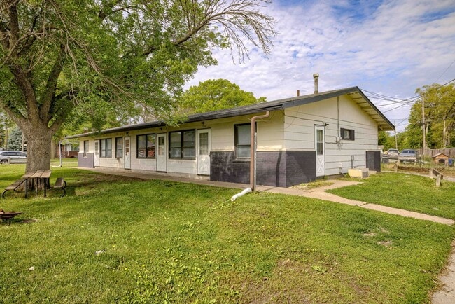 property at 5336-5340 Ervin St