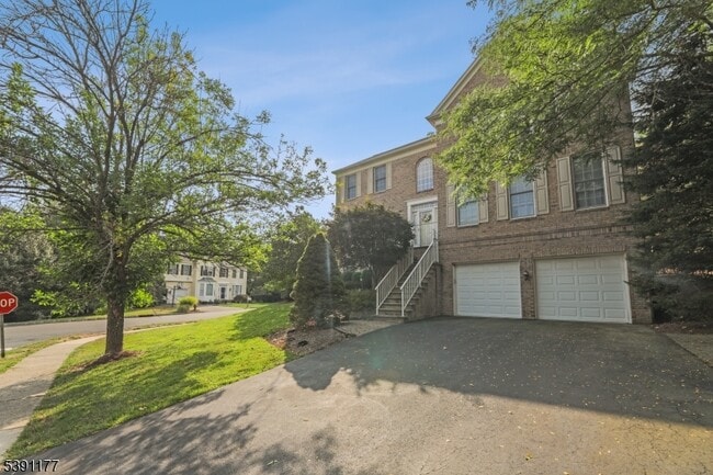 2 Bedford Dr in Bernards, NJ - Building Photo - Building Photo