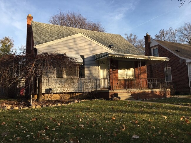 property at 2934 N Vermont Ave