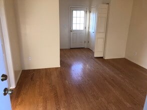 5645 Oak Ranch Rd in Flagstaff, AZ - Foto de edificio - Building Photo