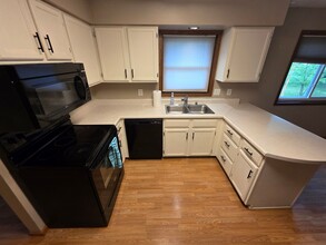 3114 Kilbourne Ave in Eau Claire, WI - Building Photo - Building Photo