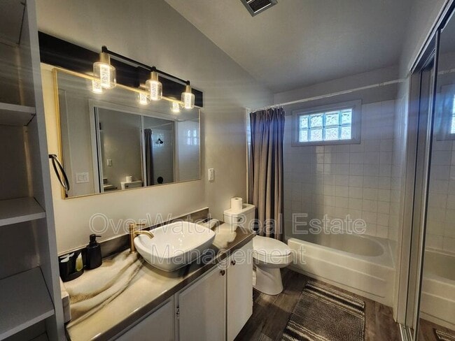 property at 3105 W 33rd Ave