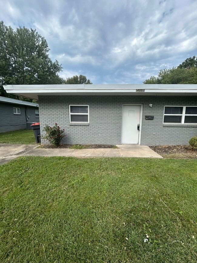 property at 400-402 Dyer St