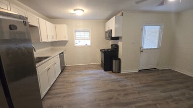 155 Glenhaven Ave in Athens, GA - Building Photo - Building Photo