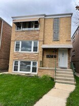 5748 W Montrose Ave, Unit 1 in Chicago, IL - Building Photo