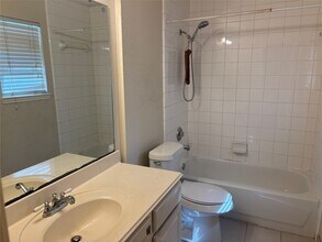 3526 Glenhill Dr in Pearland, TX - Building Photo - Building Photo