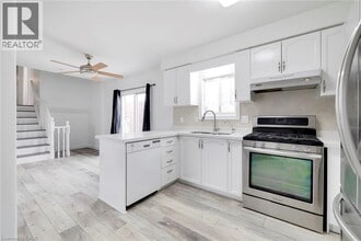 347 Keewatin Ave in Kitchener, ON - Building Photo - Building Photo