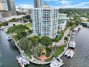 401 SW 4th Ave in Fort Lauderdale, FL - Building Photo - Building Photo