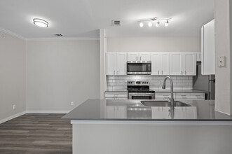 Santa Fe Ranch Apartments in Irving, TX - Building Photo - Interior Photo