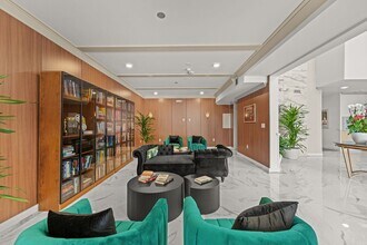 Sophia Hollywood in Los Angeles, CA - Foto de edificio - Interior Photo