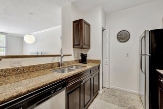 580 S Sapodilla Ave in West Palm Beach, FL - Building Photo - Building Photo