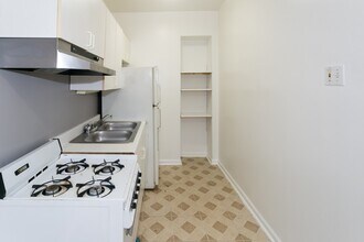 5516 N Kenmore Ave in Chicago, IL - Building Photo - Building Photo