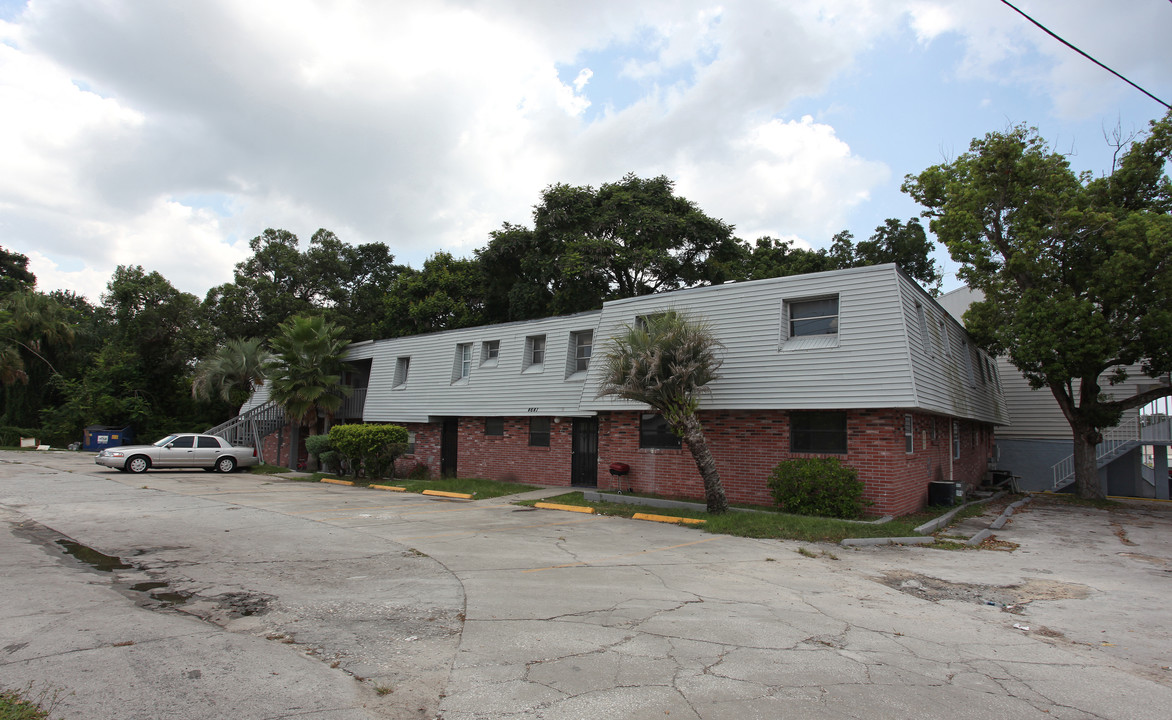 Cheri Court in New Port Richey, FL - Foto de edificio