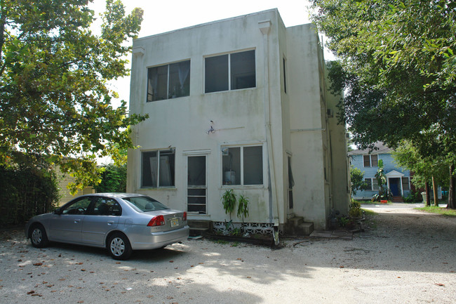 1759 Morrill St in Sarasota, FL - Building Photo - Building Photo