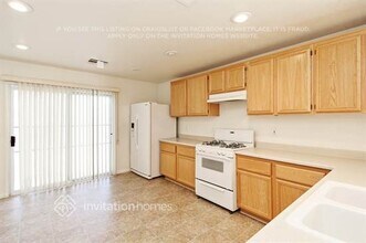 4921 Apache Valley Ave in Las Vegas, NV - Building Photo - Building Photo