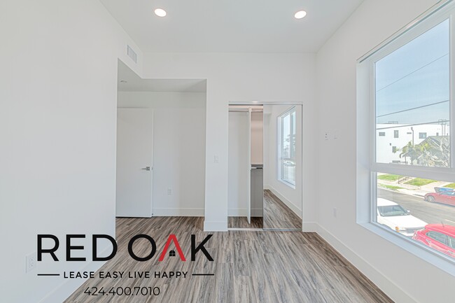 4000 Mont Clair St in Los Angeles, CA - Foto de edificio - Building Photo