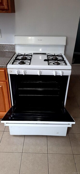 3-29 Beach 29th St in Queens, NY - Building Photo