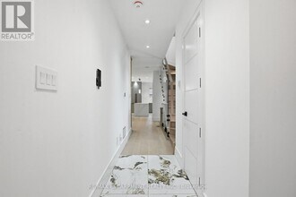 10A Benson Ave in Mississauga, ON - Building Photo - Building Photo