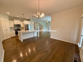 1108 SW Heather Dr in Lee's Summit, MO - Building Photo - Building Photo