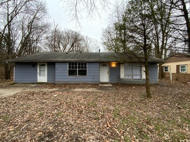 property at 900 Shasta Dr