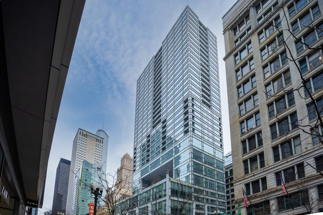 The Residences at the Joffrey Tower in Chicago, IL - Foto de edificio