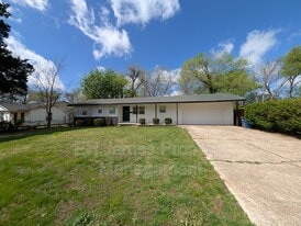 5214 S Delaware Pl in Tulsa, OK - Building Photo