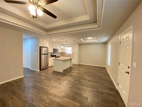 2211 Taxco Ct, Unit 4 in Edinburg, TX - Building Photo - Building Photo