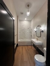 230 W 6th St, Unit 230 W. 6th #2 in Covington, KY - Building Photo - Building Photo