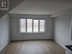 5939 Saigon St in Mississauga, ON - Building Photo - Building Photo