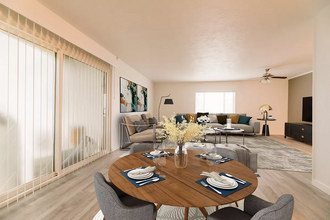 Edgemont Apartments in Portland, OR - Foto de edificio - Building Photo