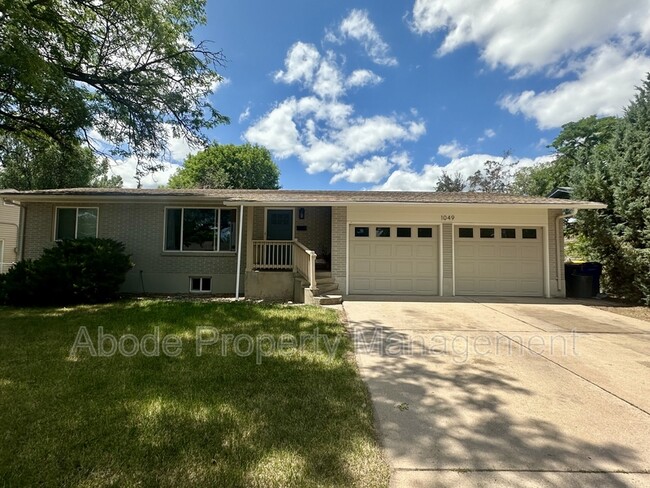 property at 1049 Briarwood Rd