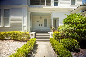 1820 Goodwin St in Jacksonville, FL - Foto de edificio - Building Photo