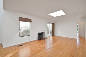 654 24th St in Hermosa Beach, CA - Building Photo - Building Photo