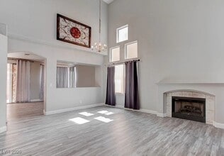 270 Fairbrook Dr in Henderson, NV - Building Photo - Building Photo