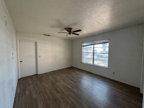 190 N St Felix St in Stephenville, TX - Building Photo - Building Photo