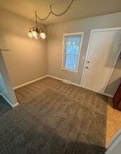 1605 N Dodgion St in Independence, MO - Building Photo - Building Photo
