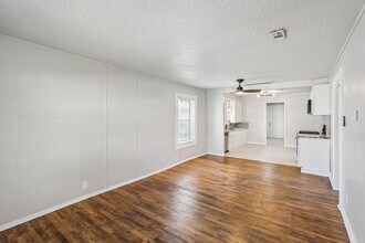 5027 S 30th W Ave in Tulsa, OK - Building Photo - Building Photo