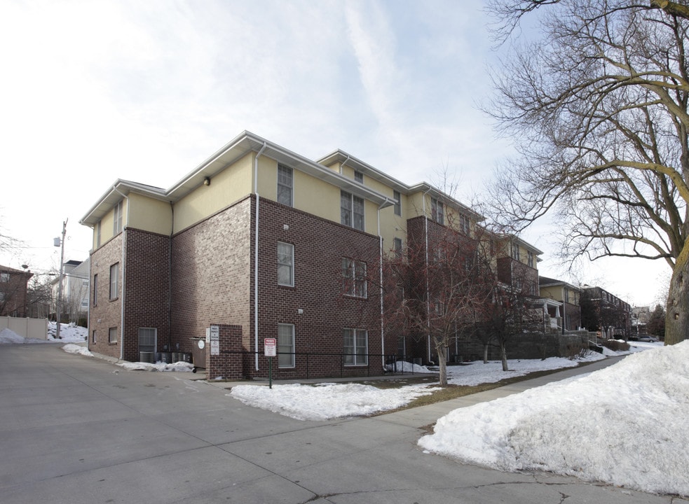 Charles Senior Housing in Lincoln, NE - Building Photo