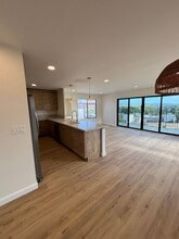 4889 Randall St in San Diego, CA - Building Photo - Building Photo