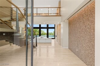 98 Sun Glow Ln in Las Vegas, NV - Building Photo - Building Photo