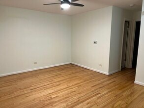 505 Ryan Ln, Unit A in West Dundee, IL - Foto de edificio - Building Photo