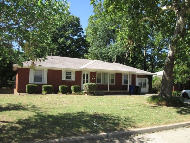 property at 708 Elmwood Dr