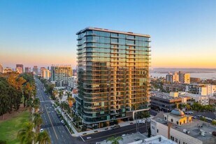 525 Olive St, Unit 1912 in San Diego, CA - Building Photo