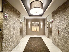 65 E Monroe St, Unit 4618 in Chicago, IL - Building Photo - Building Photo