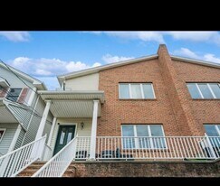 161 W 53rd St in Bayonne, NJ - Building Photo