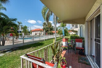 495 SE 8th St-Unit -144 in Deerfield Beach, FL - Building Photo - Building Photo